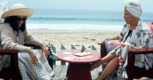 0_Barbara-Hershey-And-Bette-Midler-In-Beaches.jpg