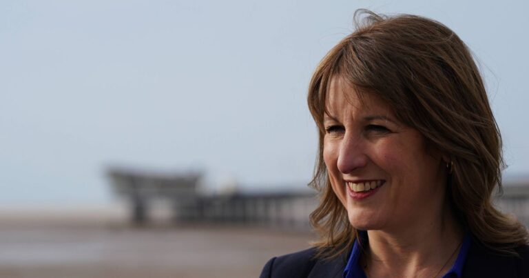 0_Chancellor-Of-The-Exchequer-Announces-Government-Backing-For-Southport-Pier-Restoration.jpg