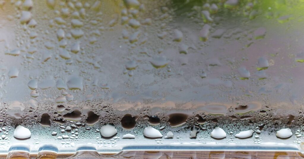 0_Close-up-of-raindrops-on-window.jpg