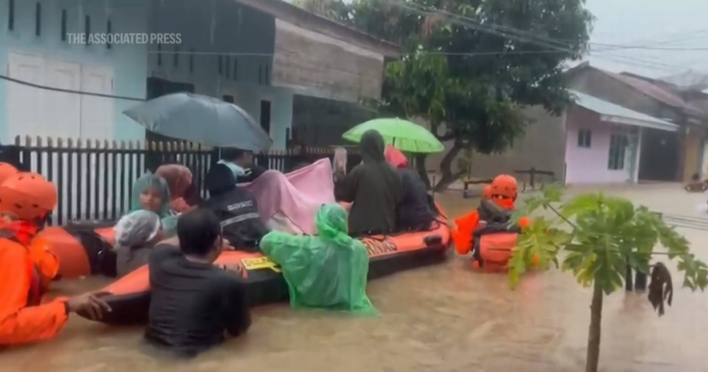 0_Indonesea-floods.png