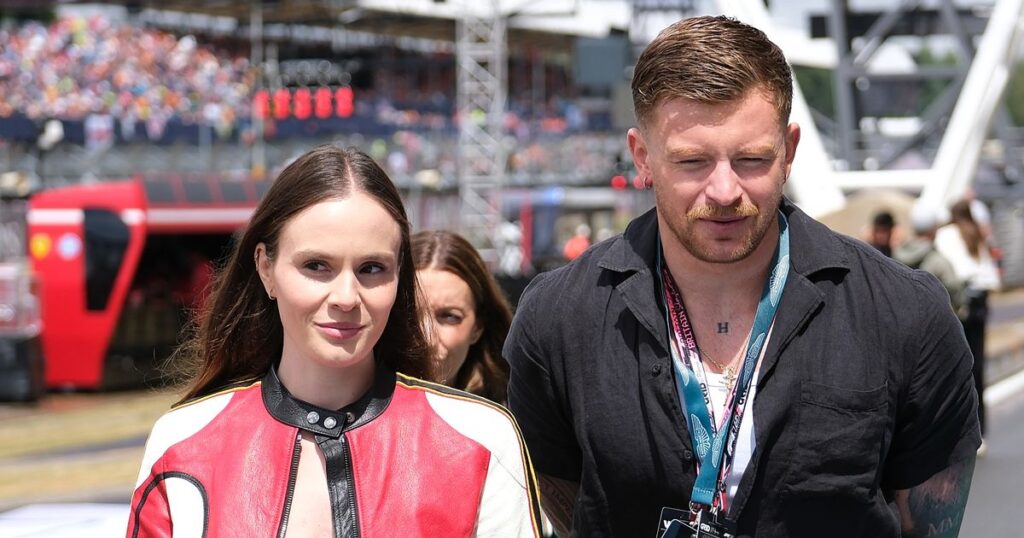 0_Olympic-swimmer-Adam-Peaty-and-Holly-Ramsay-are-seen-on-the.jpg
