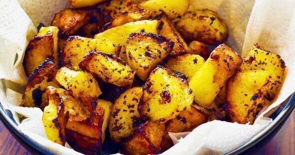 0_Roast-potatoes-will-be-tastier-and-crispier-if-you-add-1-extra-ingredient-to-boiling-water.jpg