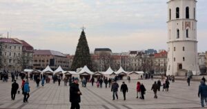 0_Vilnius-christmas-tree-2013.jpg