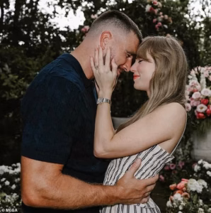 103950039-15299065-When_pop_star_Taylor_Swift_and_American_footballer_Travis_Kelce_-m-19_17633969693.avif