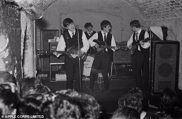 104039167-15306197-Cavern_Men_The_Beatles_performing_in_the_legendary_Liverpool_nig-a-1_176376757541.avif