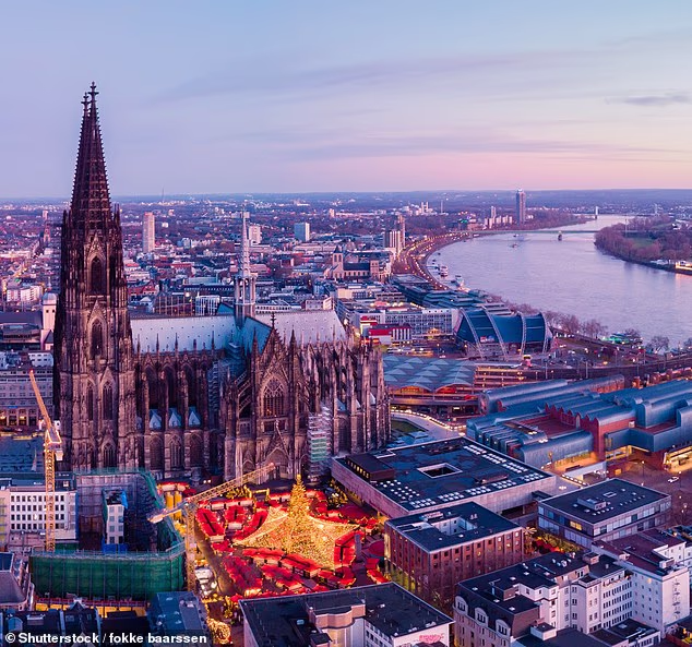 104174747-15324439-Europe_s_best_Christmas_market_Our_Holiday_Guru_thinks_so_Cologn-m-2_176426055031.avif