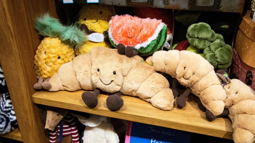 2m8tf0r-croissant-jallycat-soft-toys-964441923.jpg