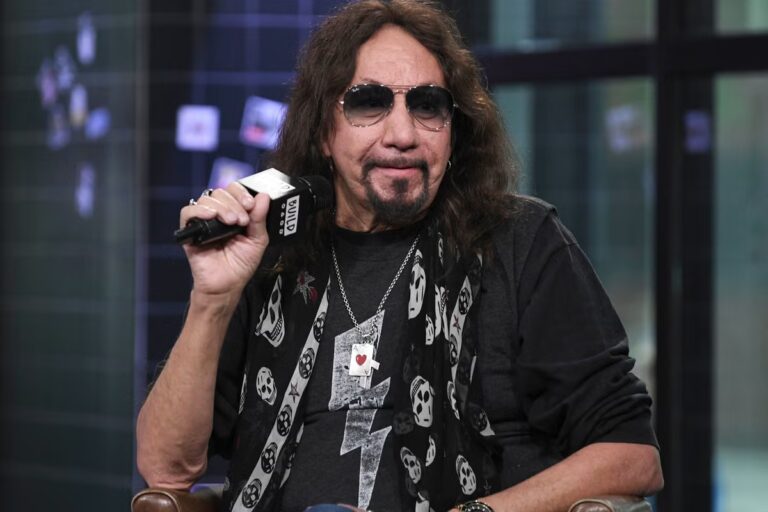 Ace_Frehley_99919.jpg