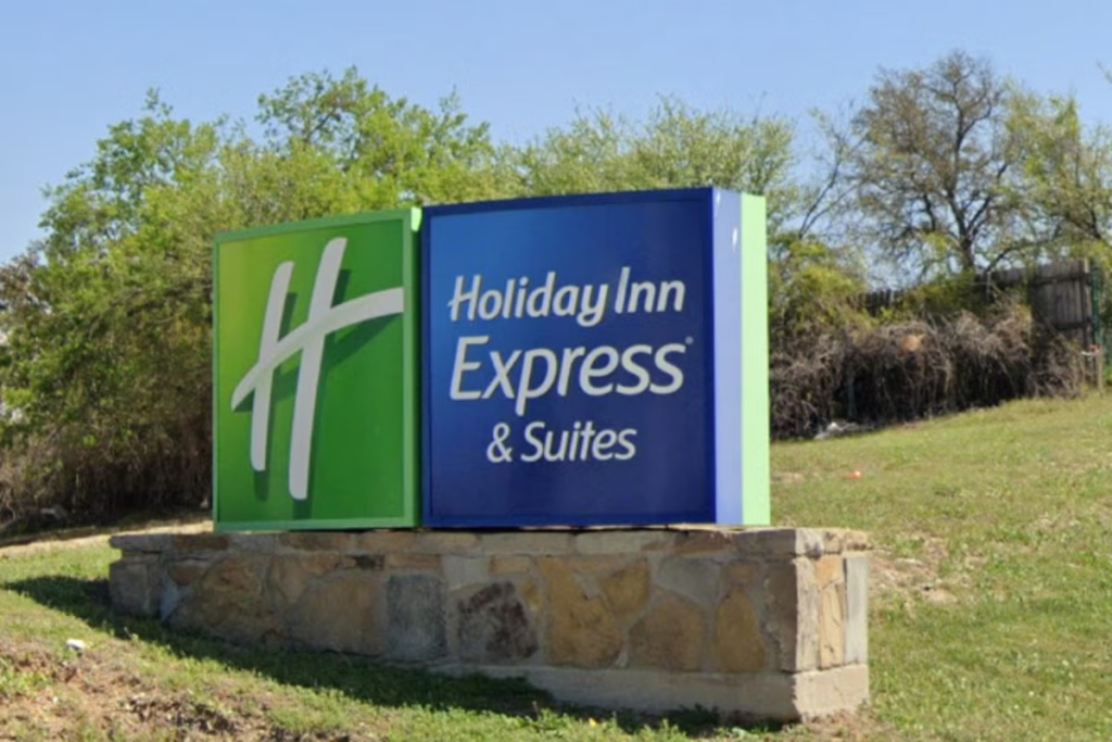 Holiday-Inn-Express-Suites-in-Weatherford-Oklahoma.png