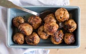 Stuffing_Balls._Pict_trans_NvBQzQNjv4Bqj2yQmiS1OiqT7W2lmbRbtaRoQD6VksqvSlpBlkbQBDA.jpg