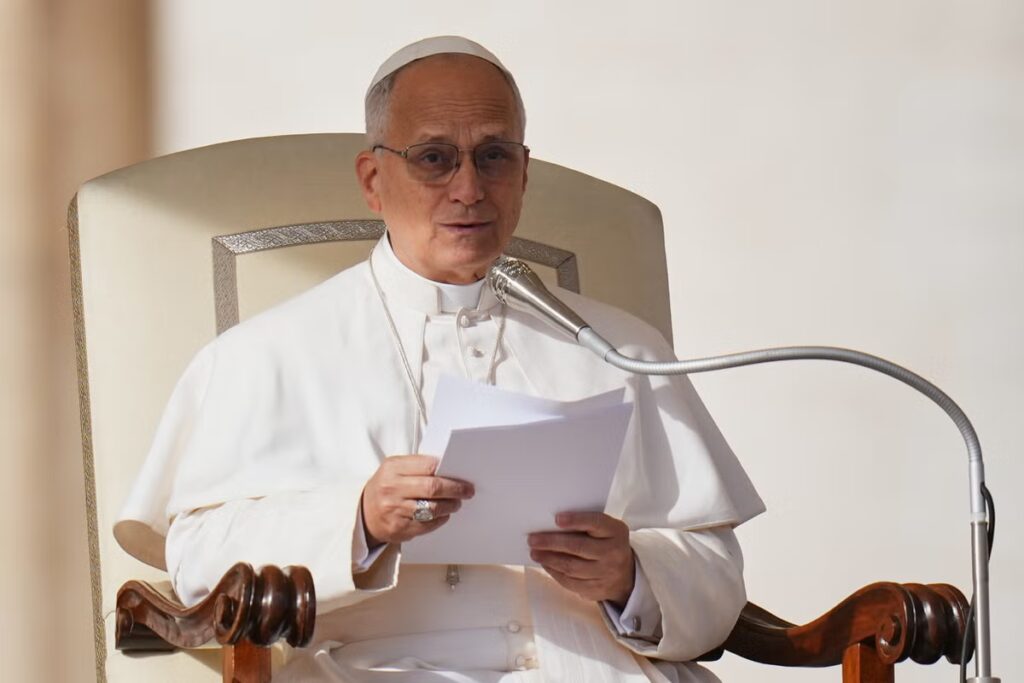 Vatican_Pope_07285.jpg