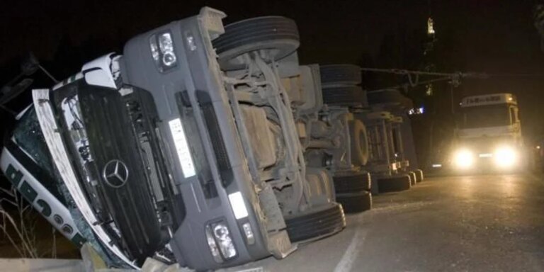 accidente-camion-k9XB-1024x512@diario_abc.jpg
