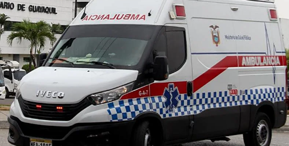 ambulancia-ecuador-afp-k50H-1024x512@diario_abc.PNG