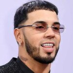 anuel-aa-klKE-U701193632177PyE-1200x840@diario_abc-kV0E-1024x512@diario_abc.jpg