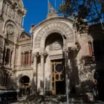 archivo-fachada-del-palacio-de-justicia-de-catalunya-sede-del-tsjc-y-de-la-audiencia-de-barcelona.jp_.webp