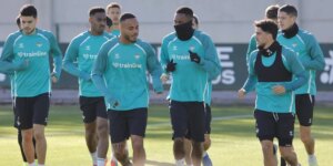 entrenamiento-betis-utrecht-flores-U27865612378FZy-1024x512@diario_abc.jpeg