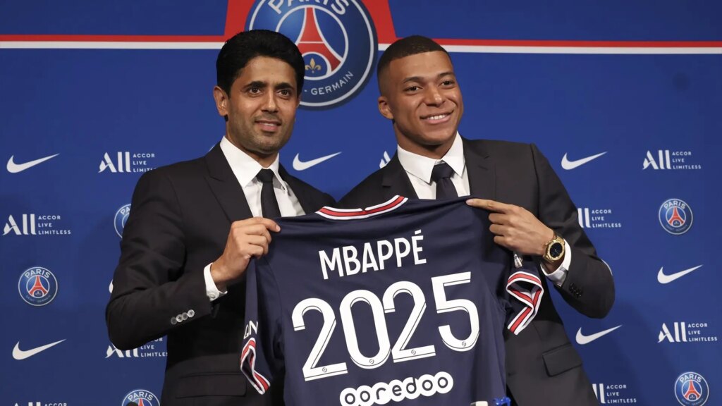 europapress-4471116-president-of-psg-nasser-khelaifi-kylian-mbappe-of-psg-during-press.jpeg