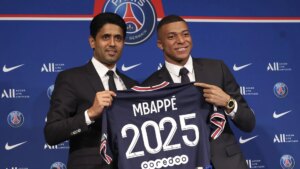 europapress-4471116-president-of-psg-nasser-khelaifi-kylian-mbappe-of-psg-during-press.jpeg