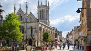 f15c97-high-street-stamford-lincolnshire-910252830_c99488.jpg