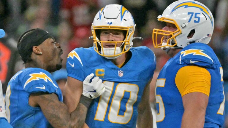 getty-justin-herbert-chargers.jpg