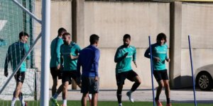 isco-bellerin-betis-entrenamiento-olmedo-U03046110456UDi-1024x512@diario_abc.jpg