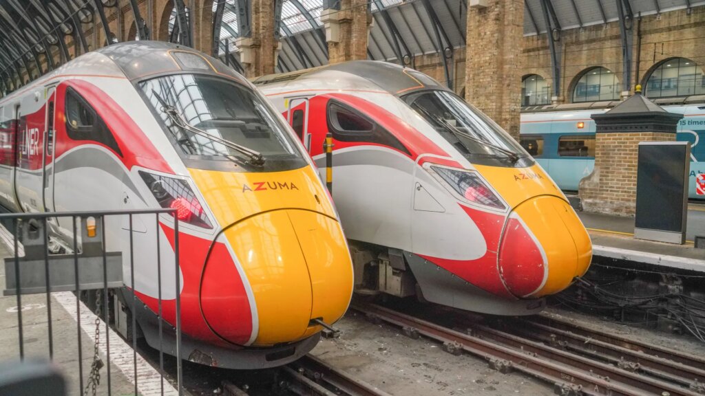 lner-trains-london-kings-cross-1036645217.jpg