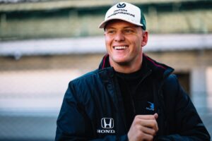 mick-schumacher-rahal-letterma.jpg