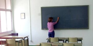 profesora-colegio-andalucia-U13171455775Ikl-1024x512@diario_abc.jpg