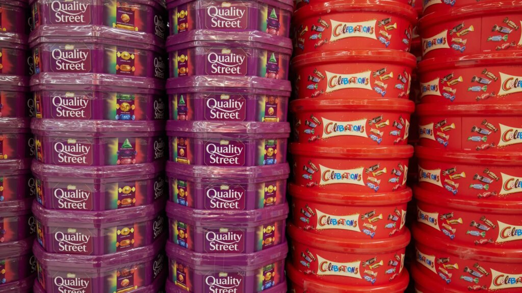 quality-street-celebrations-plastic-tins-1029585540.jpg