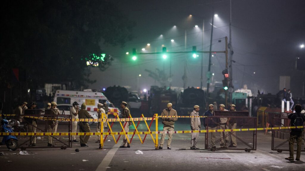 skynews-delhi-india-explosion_7078337.jpg