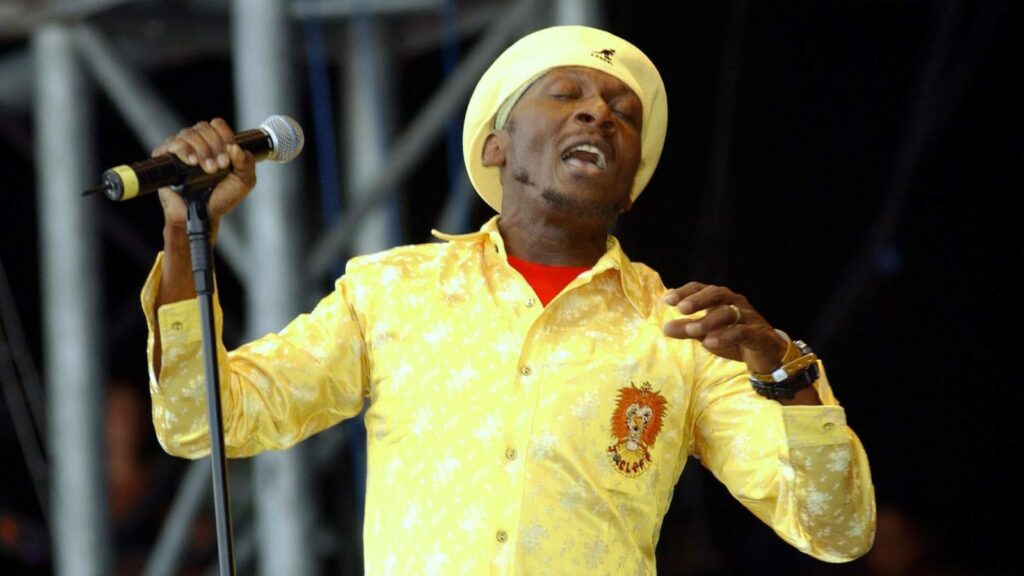 skynews-jimmy-cliff-glastonbury_7090568.jpg