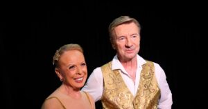 0_JAJ_TEM_130725TorvillandDean_018JPG.jpg