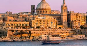 0_Malta-Valletta-at-dusk.jpg