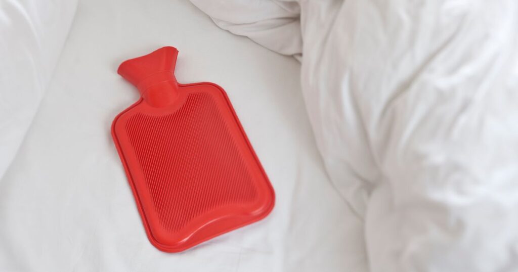 0_Red-hot-water-bottle-on-bed.jpg