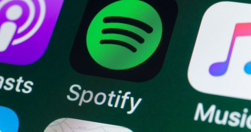 0_Spotify-Podcasts-Music-and-other-Apps-on-iPhone-screen.jpg