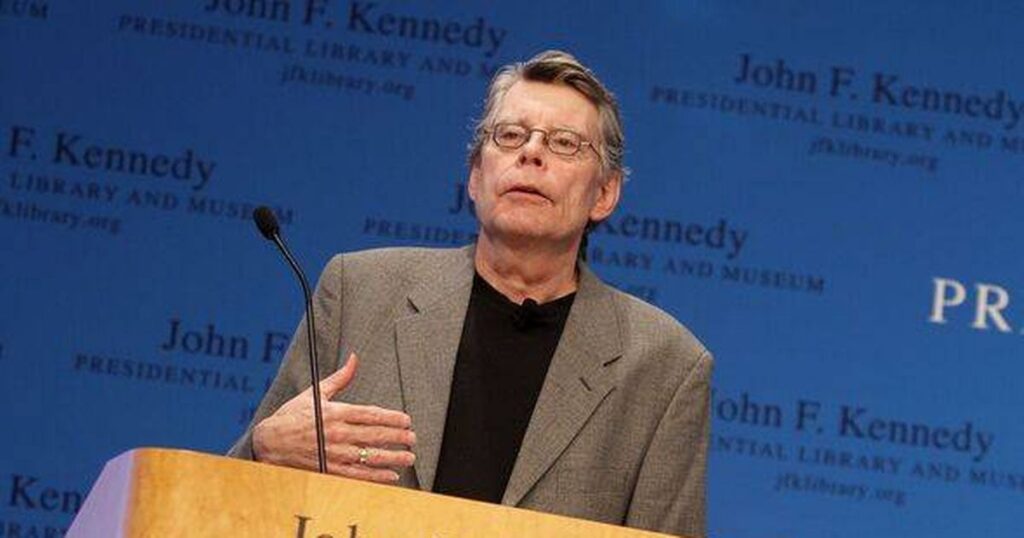 0_Stephen-King-Reads-From-His-New-Fiction-Book-112263-A-Novel.jpg