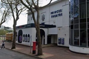 0_The-Princess-Theatre-Torquay.jpg