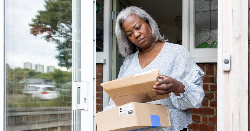 0_Woman-at-home-receiving-some-packages-and-looking-confused.jpg