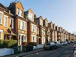 104768885-0-A_street_of_Victorian_houses_in_the_leafy_suburb_of_Herne_Hill_i-a-4_1765889324904.jpg