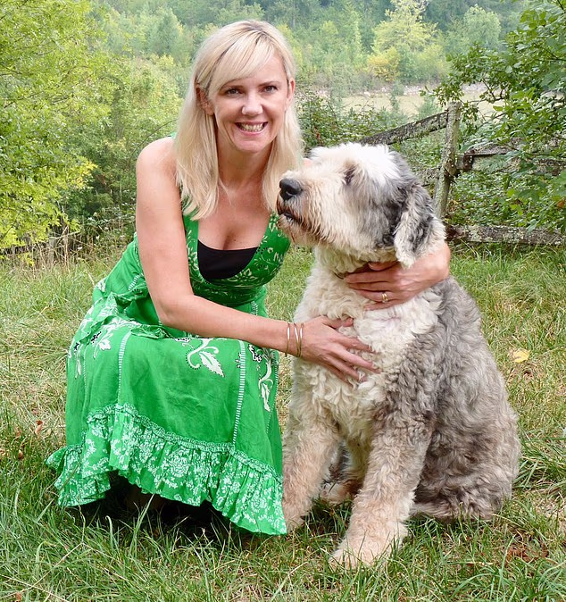 105064167-15417829-Samantha_Brick_with_her_Old_English_Sheepdog_Indy_the_first_of_h-a-2_176695480295.avif