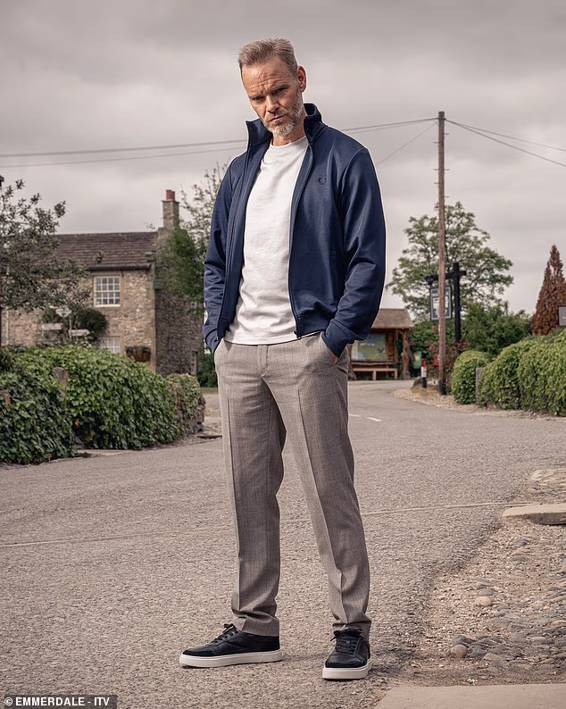105086899-15420099-Emmerdale_s_Joe_Absolom_has_reportedly_left_his_role_as_villaino-m-14_17670331430.avif