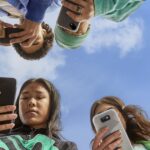 1_Half-of-11-17-year-olds-believe-they-can-get-round-smartphone-restrictions-EE-shows-parents-what-t.jpeg
