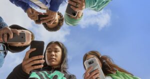 1_Half-of-11-17-year-olds-believe-they-can-get-round-smartphone-restrictions-EE-shows-parents-what-t.jpeg