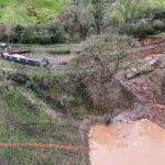 1_New-pictures-show-narrowboats-stranded-in-collapsed-canal.jpg