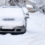 1_Snow-covered-car-in-the-street-covered-with-a-thick-layer-of-snow-on-a-winter-day.jpg