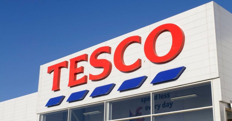 1_Tesco-Supermarket-Shopfront.jpg