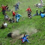 APTOPIX_Britain_Cheese_Rolling_86700.jpg
