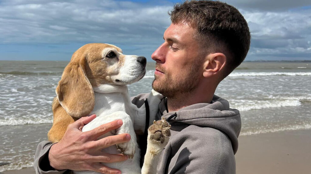 LB-OP-Aaron-Ramsey-DOG.jpg