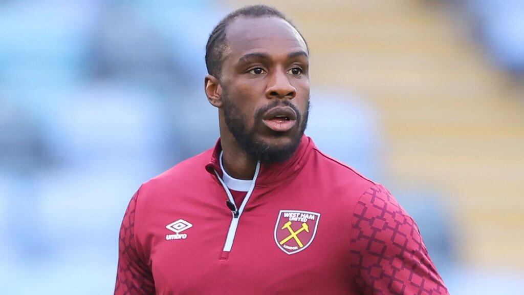 RAS-OFF-PLATFORM-MICHAIL-ANTONIO.jpg
