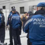 agentes-de-la-policia-municipal-en-la-presentacion-de-un-dispositivo-policial-para-nochevieja-en-mad.webp